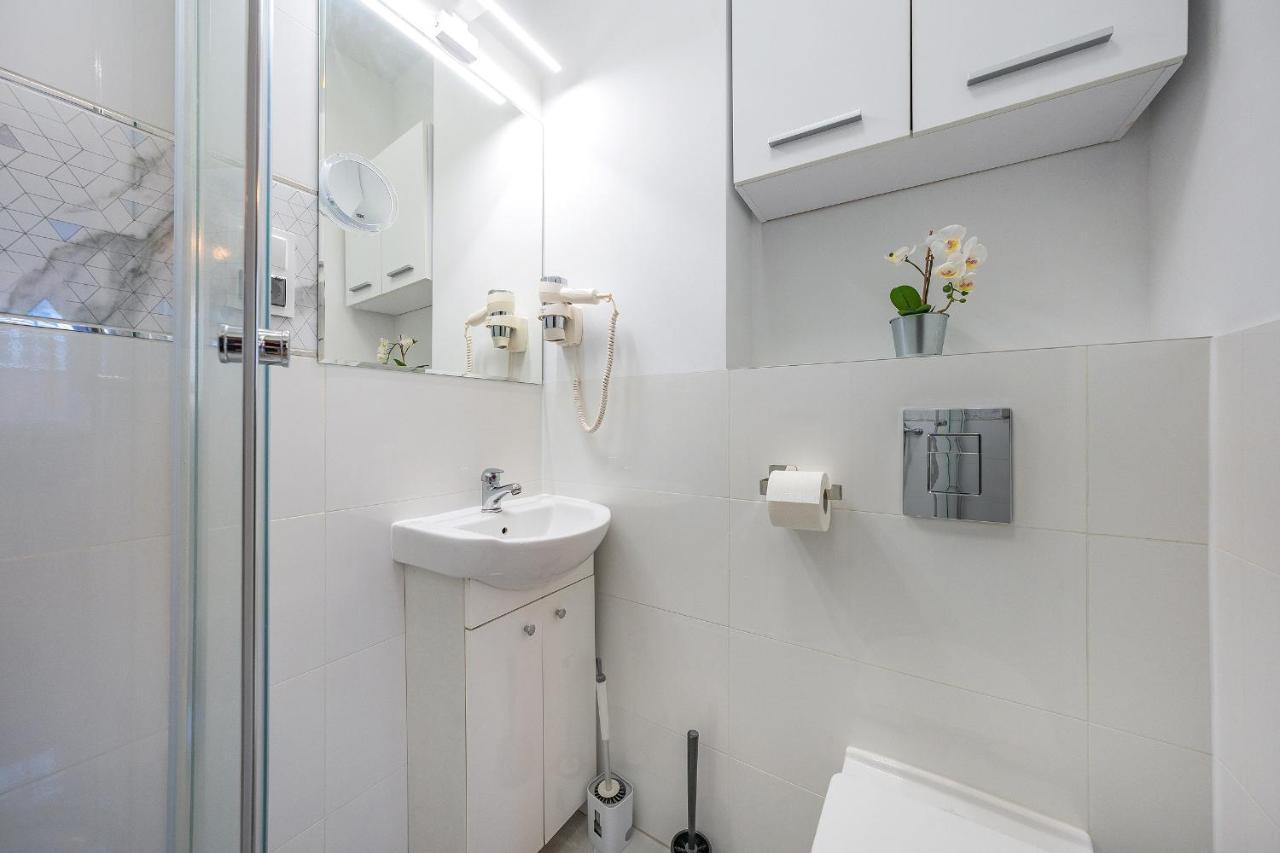 Hello Apartments Modern Studio Sw Ducha Gdansk Bagian luar foto